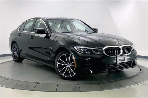 2022 BMW 330e Base