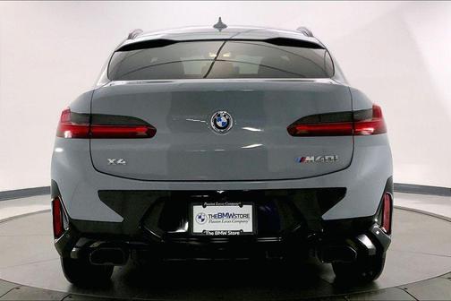 2023 BMW X4 M40i
