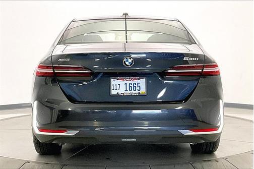 2024 BMW 530 i xDrive