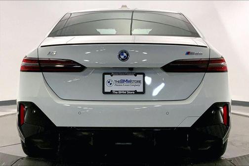 Alpine White 2024 BMW i5 M60