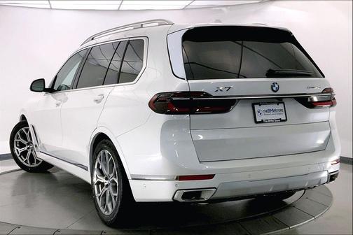 2026 BMW X7 xDrive40i