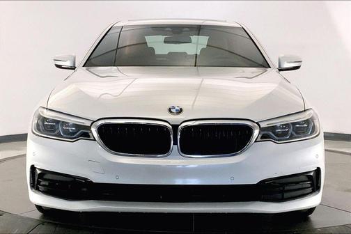 Mineral White Metallic 2019 BMW 540 540i