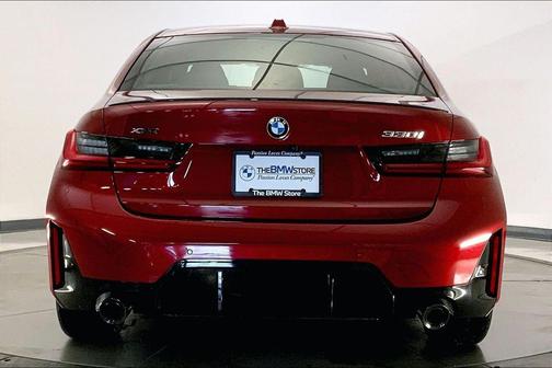 Vegas Red Metallic 2026 BMW 330 xDrive