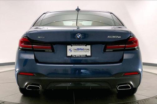 Arctic Race Blue Metallic 2023 BMW 530e Base