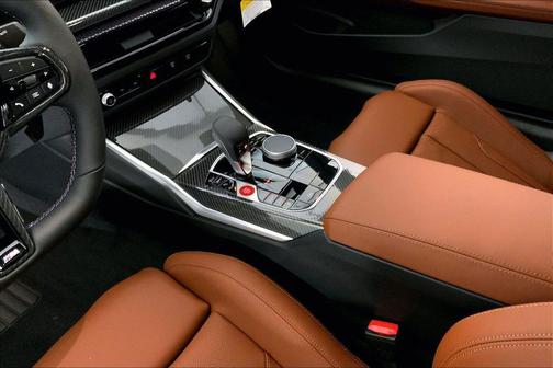 Aventurin Red Metallic 2026 BMW M4 Competition xDrive