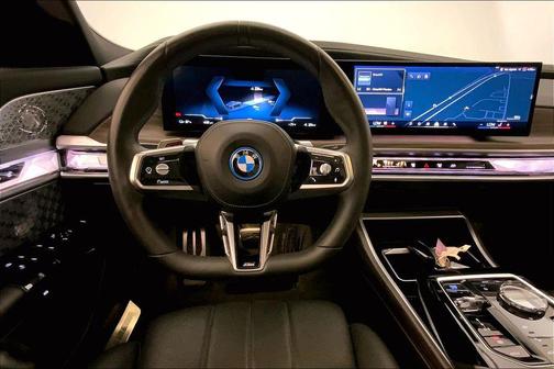 Black Sapphire Metallic 2023 BMW i7 xDrive60