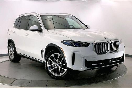 Mineral White Metallic 2026 BMW X5 xDrive40i