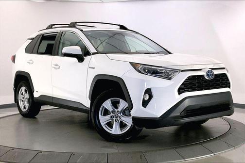 2020 Toyota RAV4 Hybrid XLE