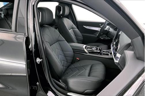 2024 BMW i7 eDrive50