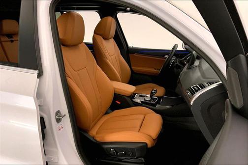 Mineral White Metallic 2024 BMW X3 xDrive30i