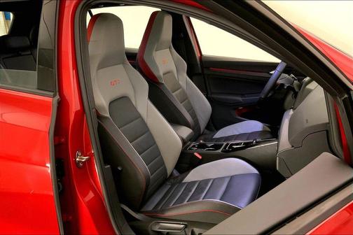 2024 Volkswagen Golf GTI 2.0T SE DSG