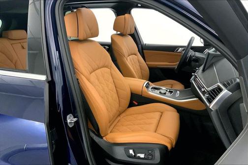 Tanzanite Blue II Metallic 2026 BMW X5 PHEV xDrive50e