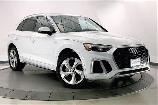 2022 Audi Q5 45 S line Premium Plus