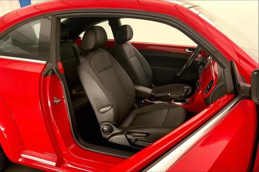 2019 Volkswagen Beetle 2.0T SE