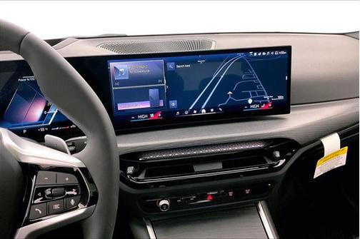 2025 BMW 330 i xDrive