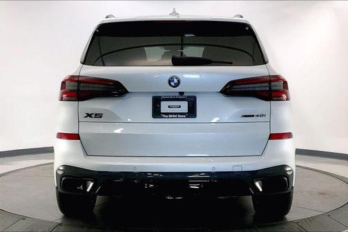 Mineral White Metallic 2022 BMW X5 xDrive40i