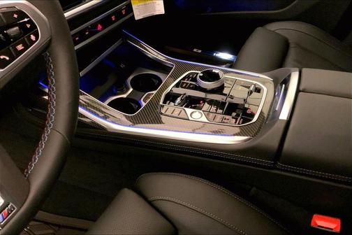 Carbon Black Metallic 2026 BMW X7 M60i