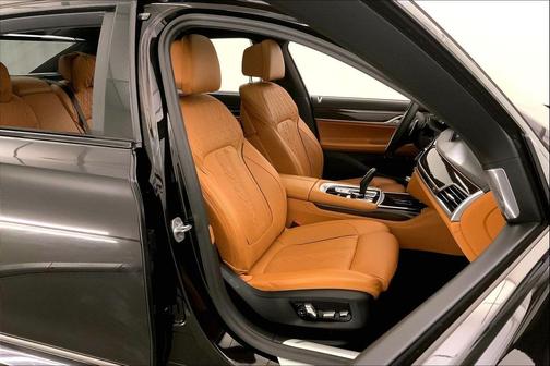 2019 BMW M760 xDrive