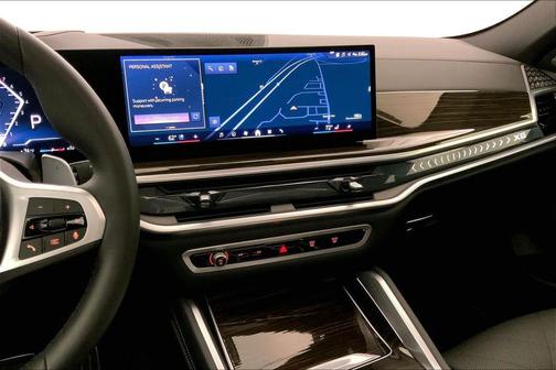 Mineral White Metallic 2026 BMW X6 xDrive40i