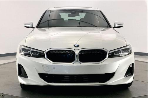 2024 BMW 330 i xDrive