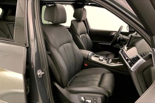 Dravit Grey Metallic 2024 BMW X5 M60i