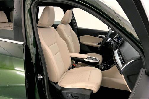 San Remo Green Metallic 2025 BMW X1 xDrive28i