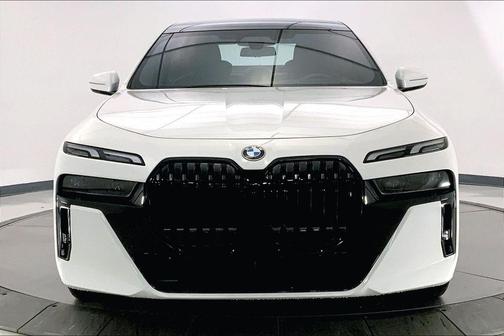 2023 BMW 760 i xDrive