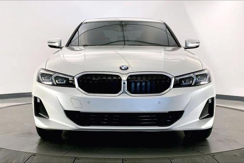 Mineral White Metallic 2023 BMW 330 xDrive