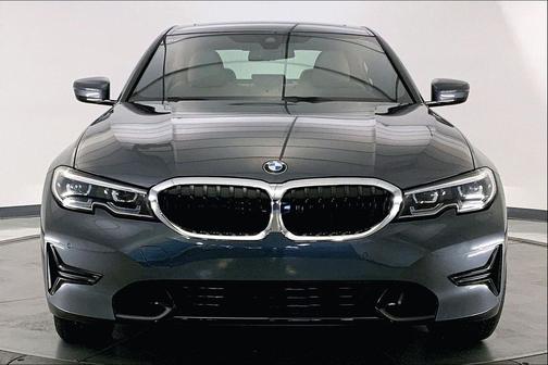 2021 BMW 330 xDrive