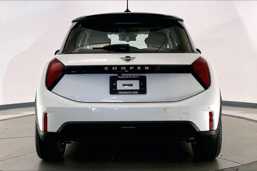 Nanuq White Metallic 2026 MINI Hardtop Cooper S