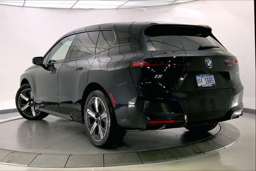 2026 BMW iX xDrive45