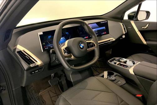 2026 BMW iX xDrive45