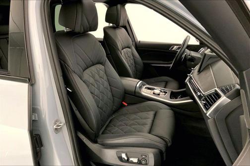 Brooklyn Grey Metallic 2024 BMW X5 xDrive40i