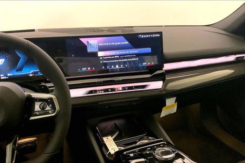 Brooklyn Grey Metallic 2027 BMW 550e 550e xDrive
