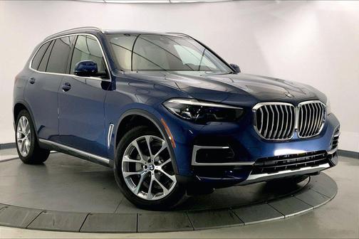 Phytonic Blue Metallic 2022 BMW X5 xDrive40i