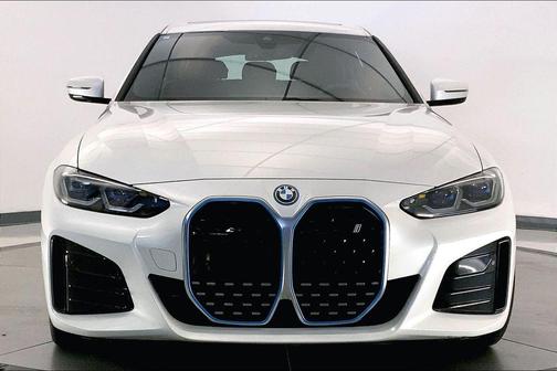 Mineral White Metallic 2023 BMW i4 Gran Coupe eDrive40