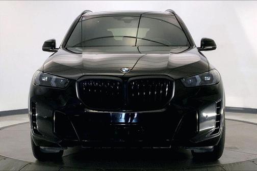 Black Sapphire Metallic 2024 BMW X5 xDrive40i