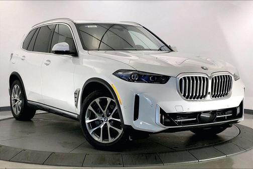 Mineral White Metallic 2026 BMW X5 xDrive40i