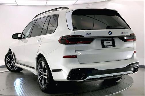 2026 BMW X7 M60i
