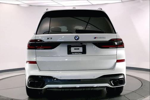 2026 BMW X7 M60i