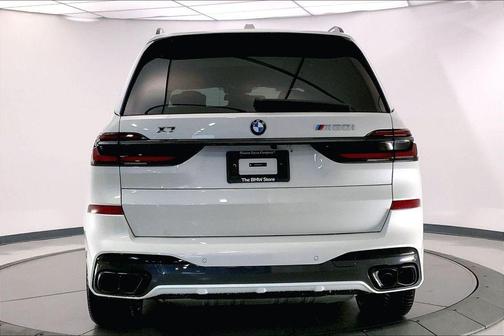 2026 BMW X7 M60i