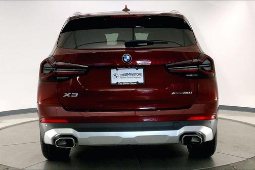 Aventurin Red Metallic 2023 BMW X3 xDrive30i