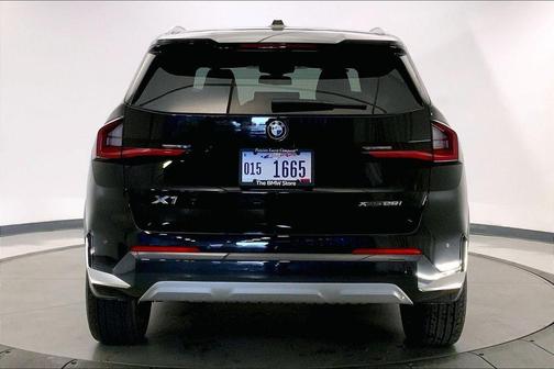 Black Sapphire Metallic 2026 BMW X1 xDrive28i