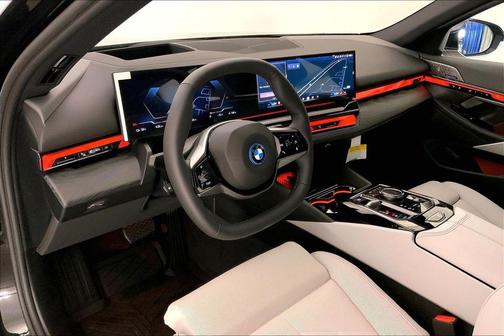Black Sapphire Metallic 2026 BMW i5 xDrive40