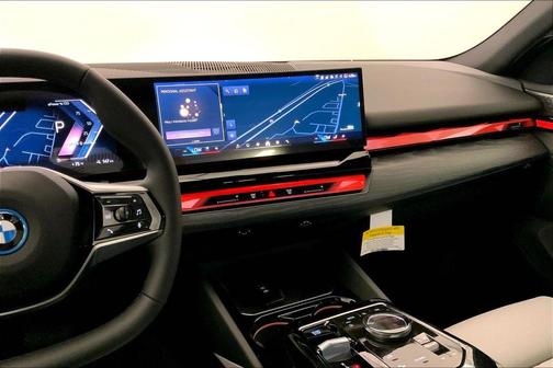 Black Sapphire Metallic 2026 BMW i5 xDrive40