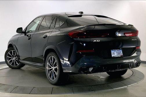 Carbon Black Metallic 2026 BMW X6 xDrive40i