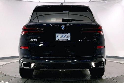 Carbon Black Metallic 2024 BMW X5 xDrive40i