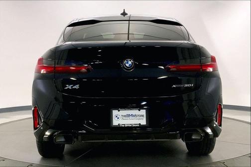 2025 BMW X4 xDrive30i