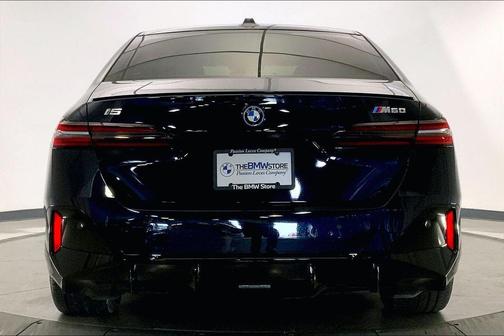 Carbon Black Metallic 2024 BMW i5 M60