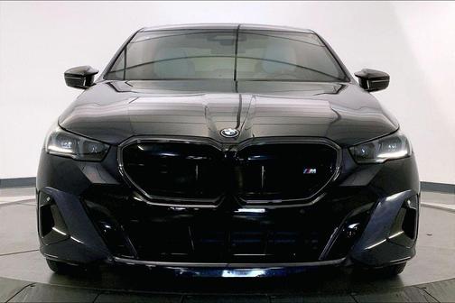 Carbon Black Metallic 2024 BMW i5 M60